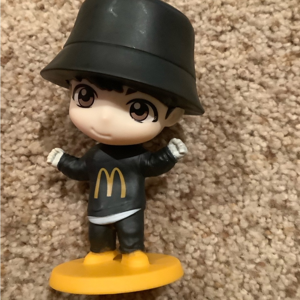Jung Kook McDonald’s Tiny Tan Collection Black Hat and Yellow Base